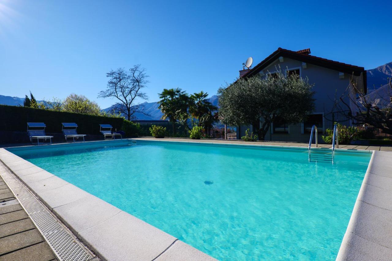 Residence Girasole Casa Rossa A Colico Luaran gambar